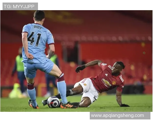 汉达诺维奇戴帽,曼联5-0轻取西汉姆升至英超第二 汉达诺维奇戴帽,曼联5-0轻取西汉姆升至英超第二